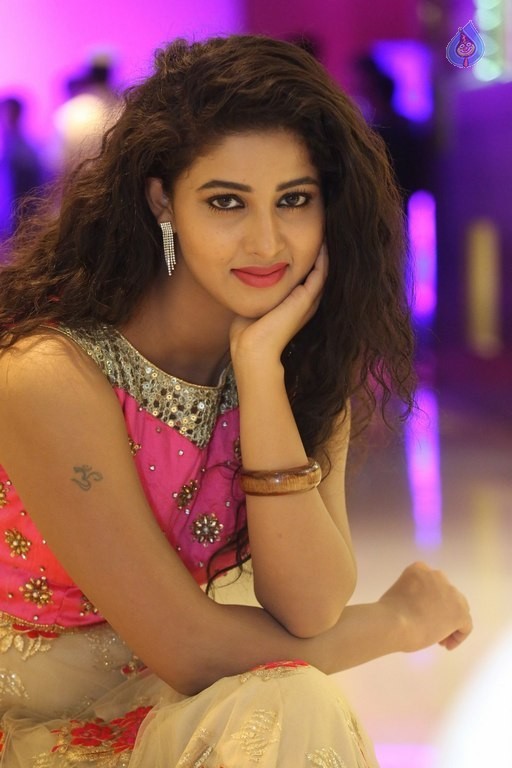 Pavani Latest Photos - 27 / 41 photos