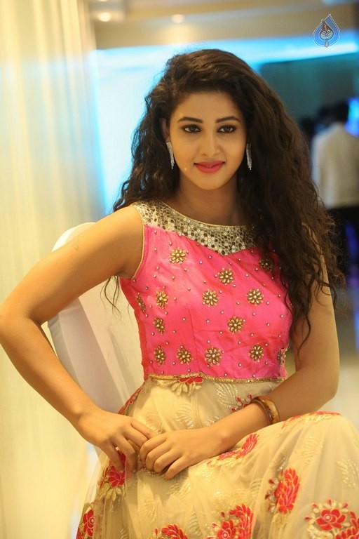 Pavani Latest Photos - 36 / 41 photos