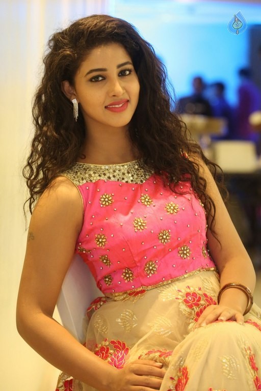 Pavani Latest Photos - 40 / 41 photos