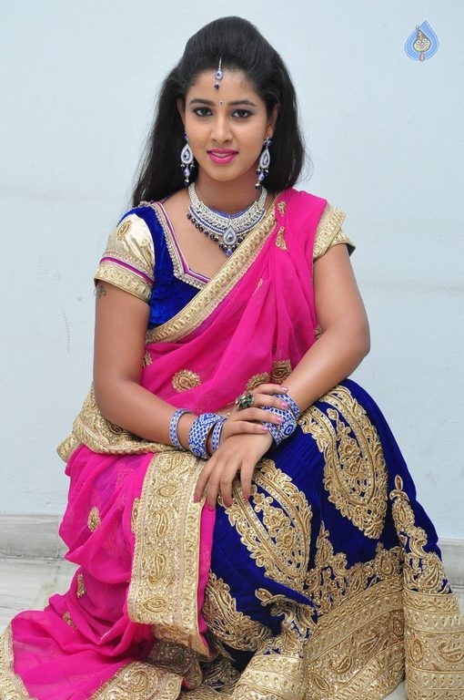 Pavani Latest Photos - 4 / 55 photos