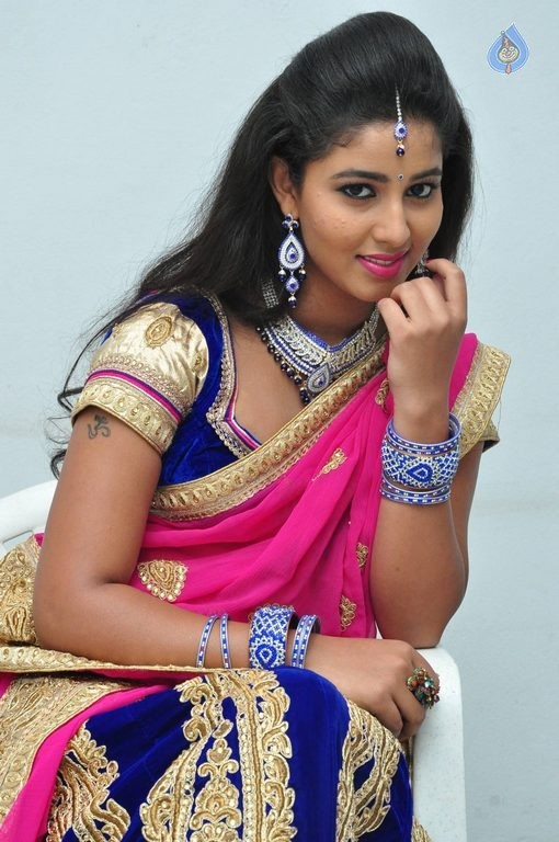 Pavani Latest Photos - 13 / 55 photos