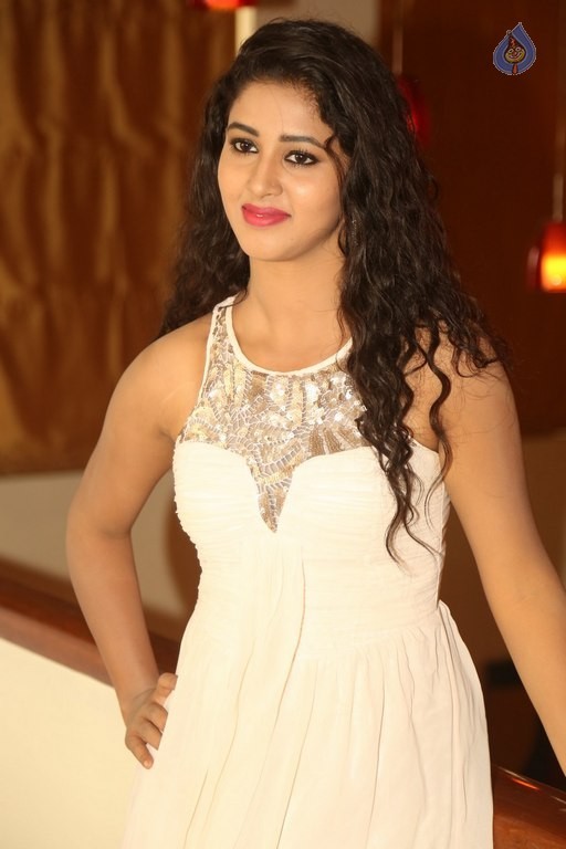 Pavani Latest Pics - 1 / 42 photos