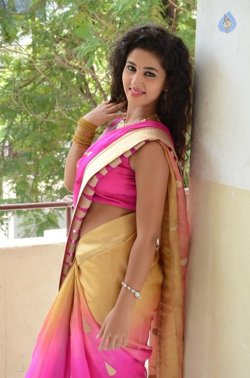 Pavani Latest Pics - 2 / 42 photos