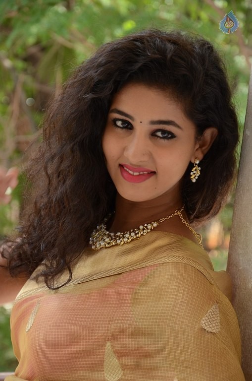 Pavani Latest Pics - 39 / 42 photos