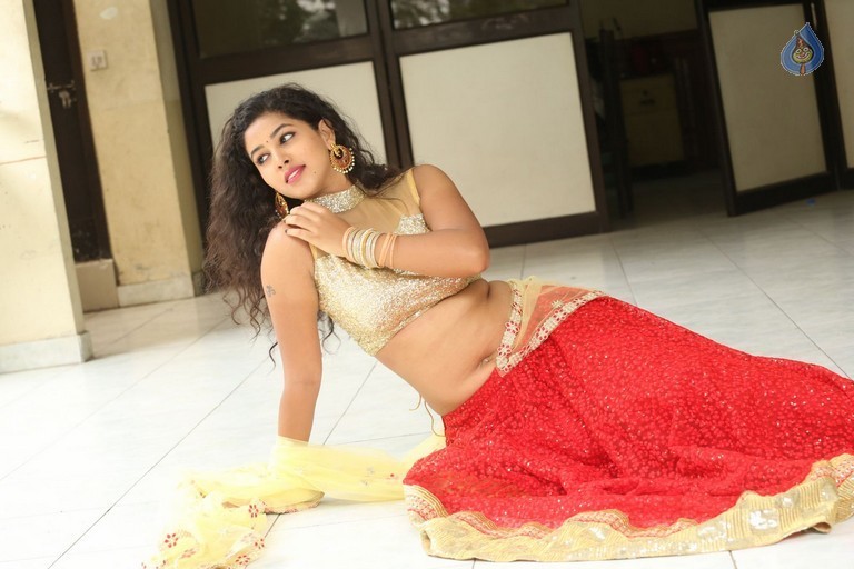 Pavani New Gallery - 26 / 54 photos