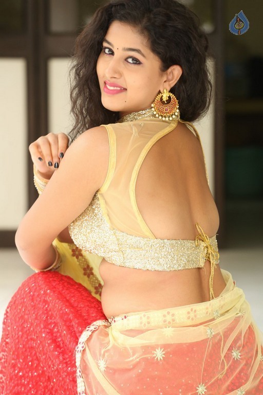 Pavani New Gallery - 28 / 54 photos