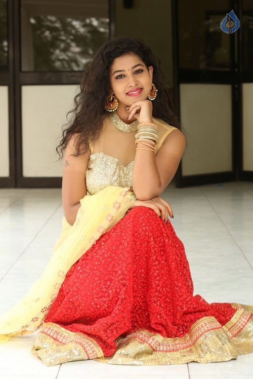 Pavani New Gallery - 29 / 54 photos