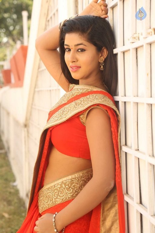 Pavani New Photos - 22 / 50 photos