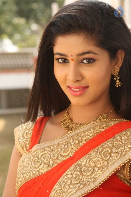 Pavani New Photos - 36 / 50 photos