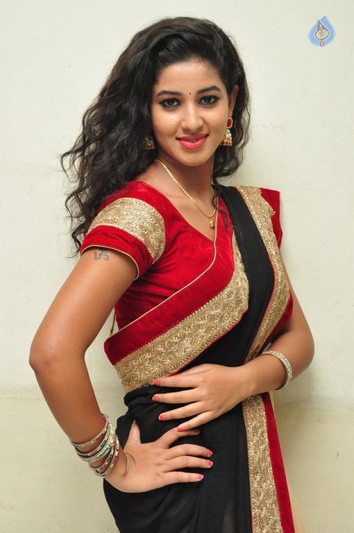 Pavani New Pics - 30 / 40 photos