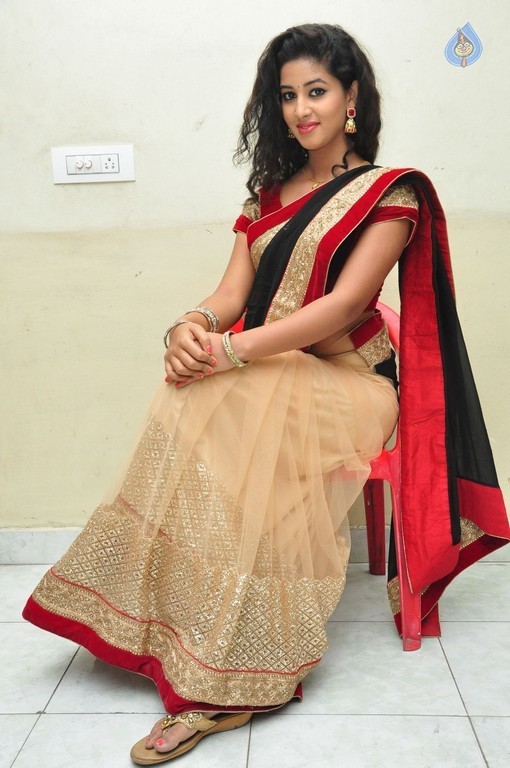 Pavani New Pics - 39 / 40 photos