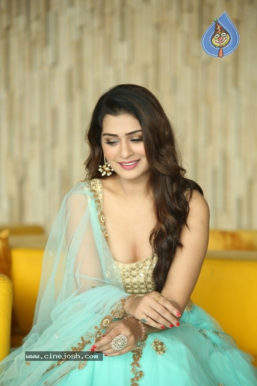 Payal Rajput Photos - 31 / 64 photos