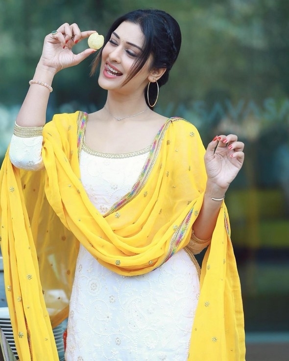 Payal Rajput Stills - 2 / 15 photos