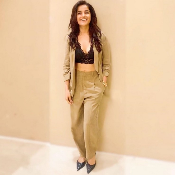 Piaa Bajpai Photos - 7 / 10 photos