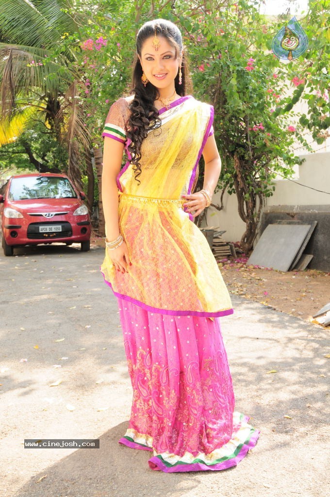 Pooja Bose Stills - 3 / 89 photos