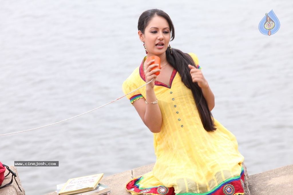 Pooja Bose Stills - 86 / 89 photos