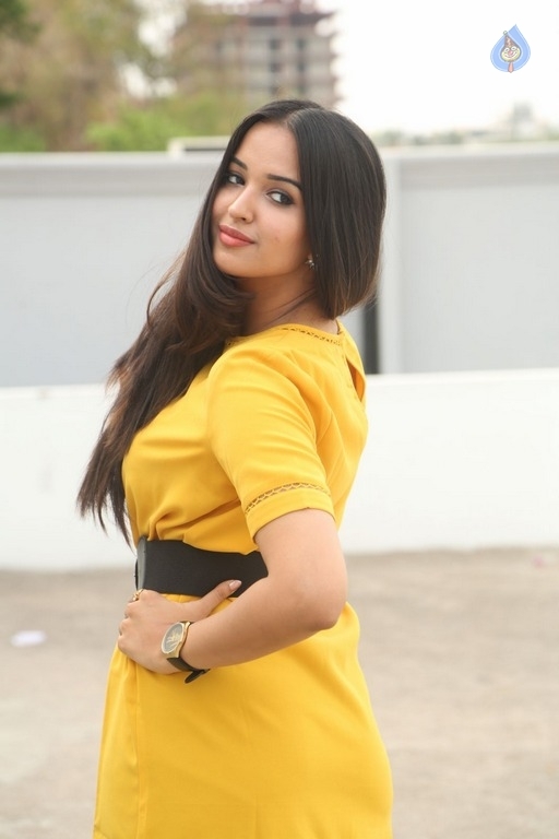 Poojitha Latest Gallery - 4 / 21 photos