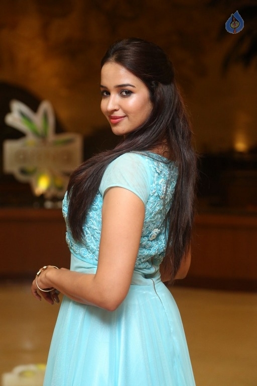 Poojitha Latest Gallery - 23 / 42 photos