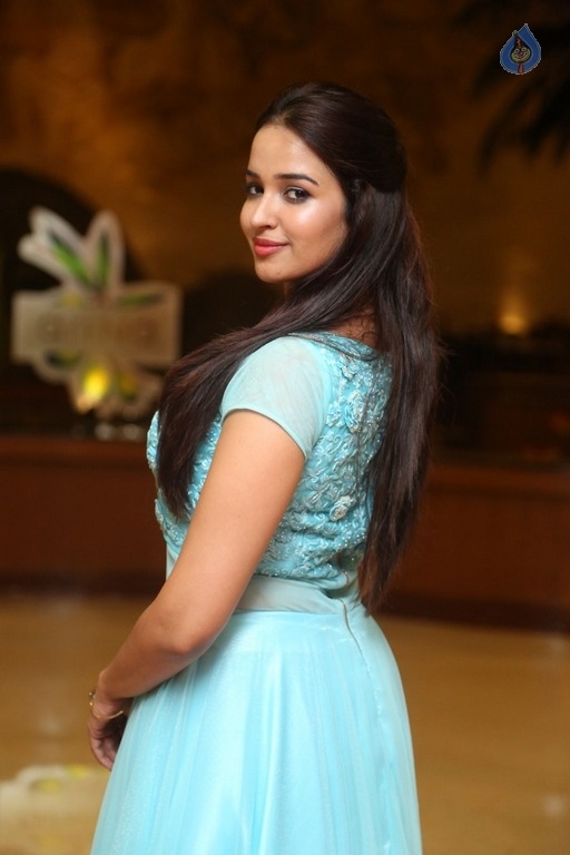 Poojitha Latest Gallery - 26 / 42 photos