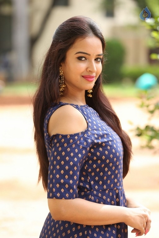 Poojitha Latest Photos - 5 / 40 photos