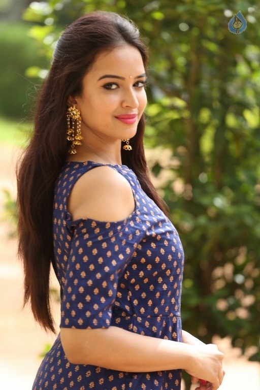 Poojitha Latest Photos - 21 / 40 photos