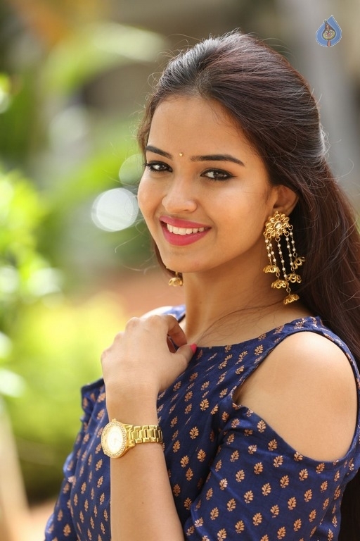 Poojitha Latest Photos - 24 / 40 photos