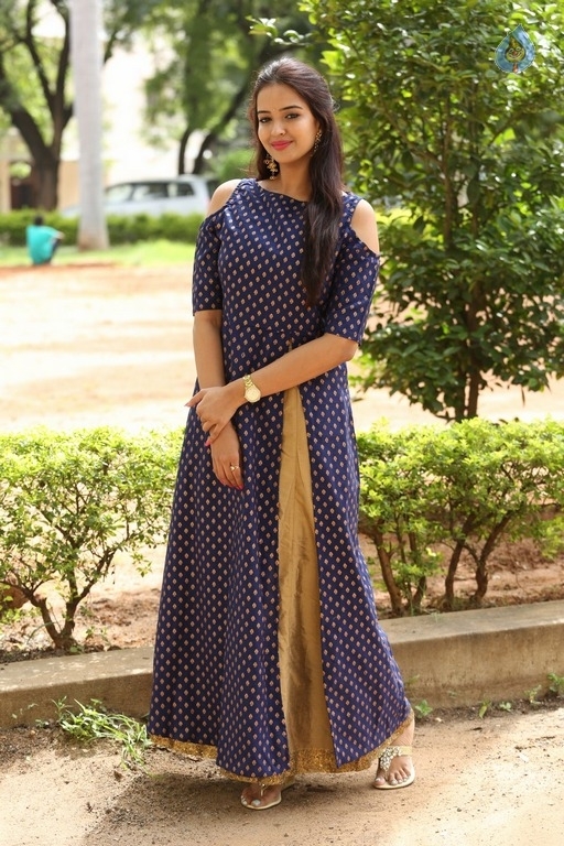 Poojitha Latest Photos - 26 / 40 photos