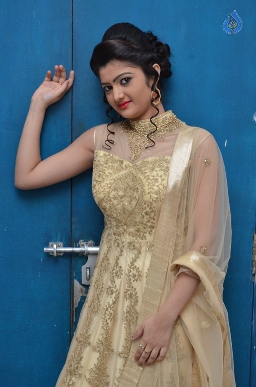 Poojitha New Photos - 27 / 62 photos