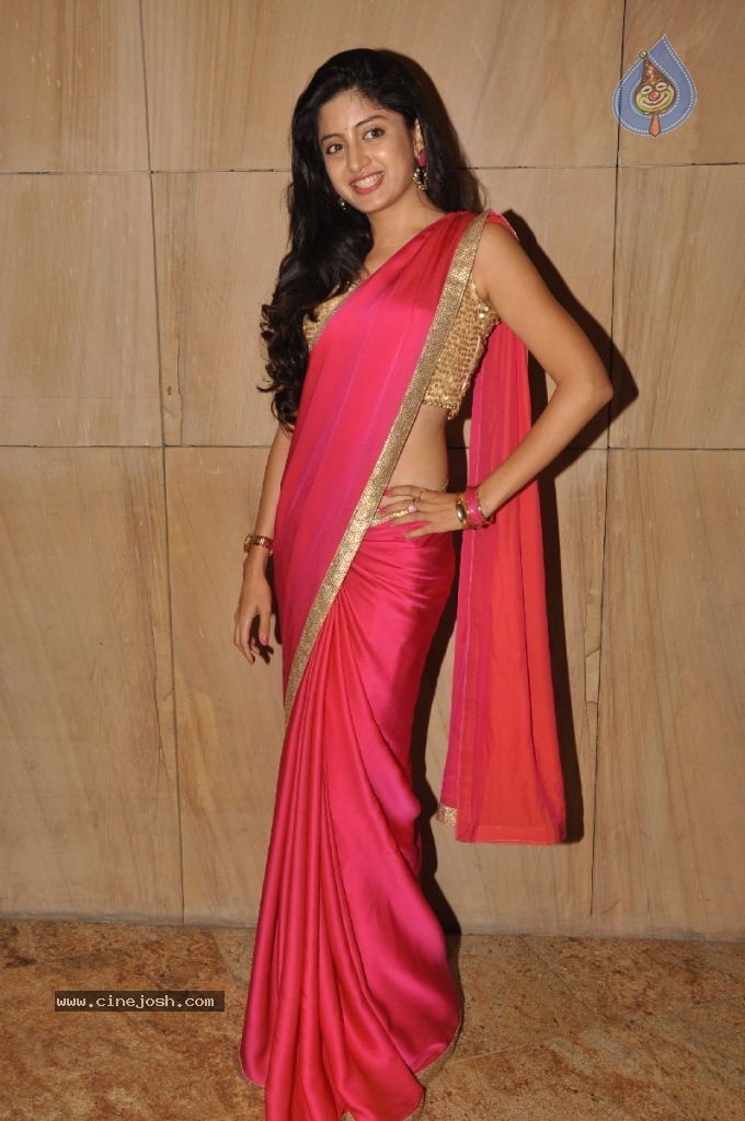 Poonam Kaur Gallery - 6 / 35 photos