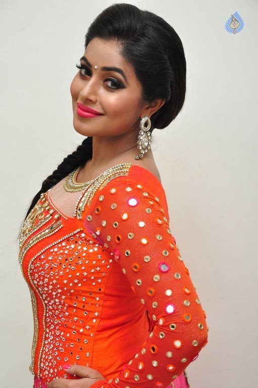 Poorna Images - 14 / 49 photos