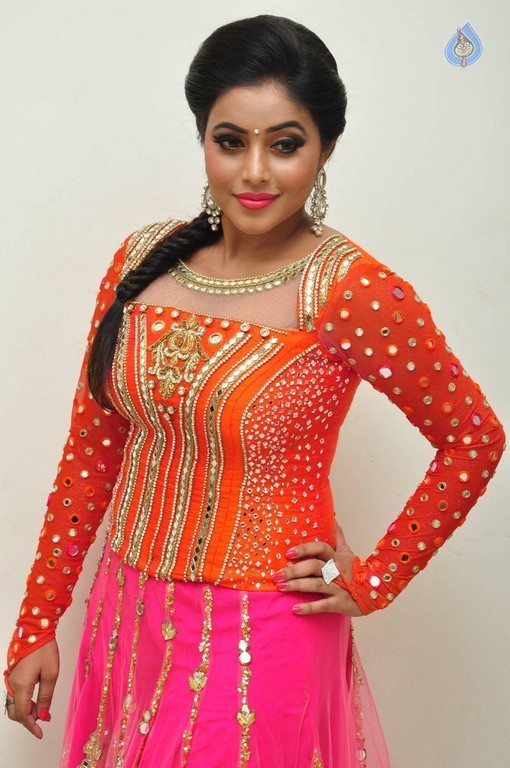 Poorna Images - 15 / 49 photos