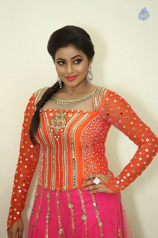 Poorna Images - 17 / 49 photos