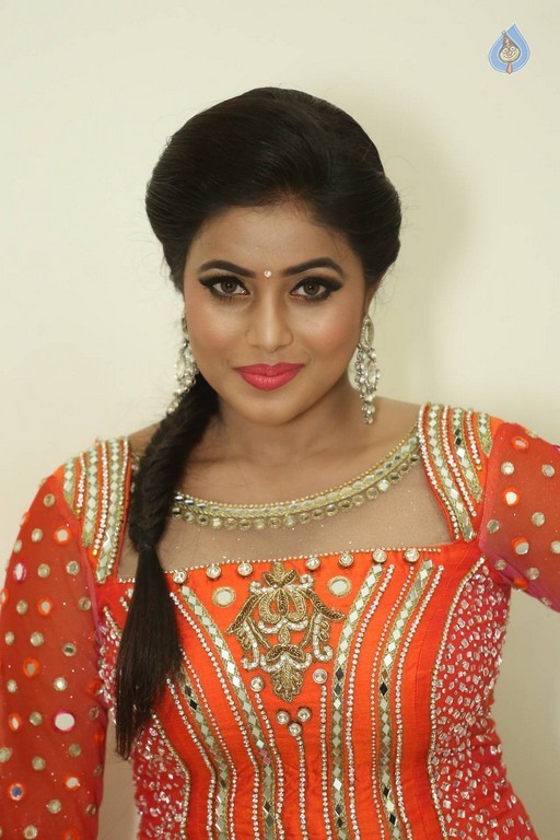 Poorna Images - 19 / 49 photos