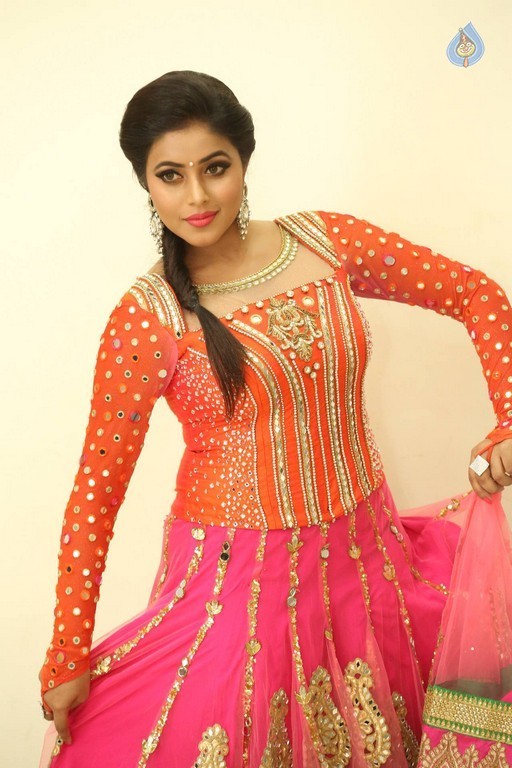 Poorna Images - 43 / 49 photos