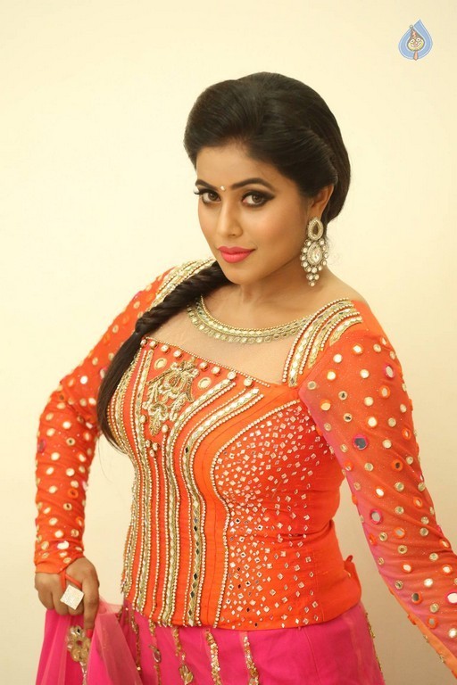 Poorna Images - 48 / 49 photos