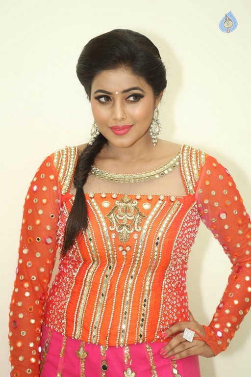 Poorna Images - 49 / 49 photos