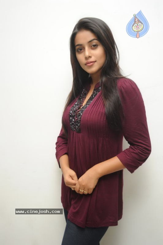 Poorna Photos - 31 / 72 photos