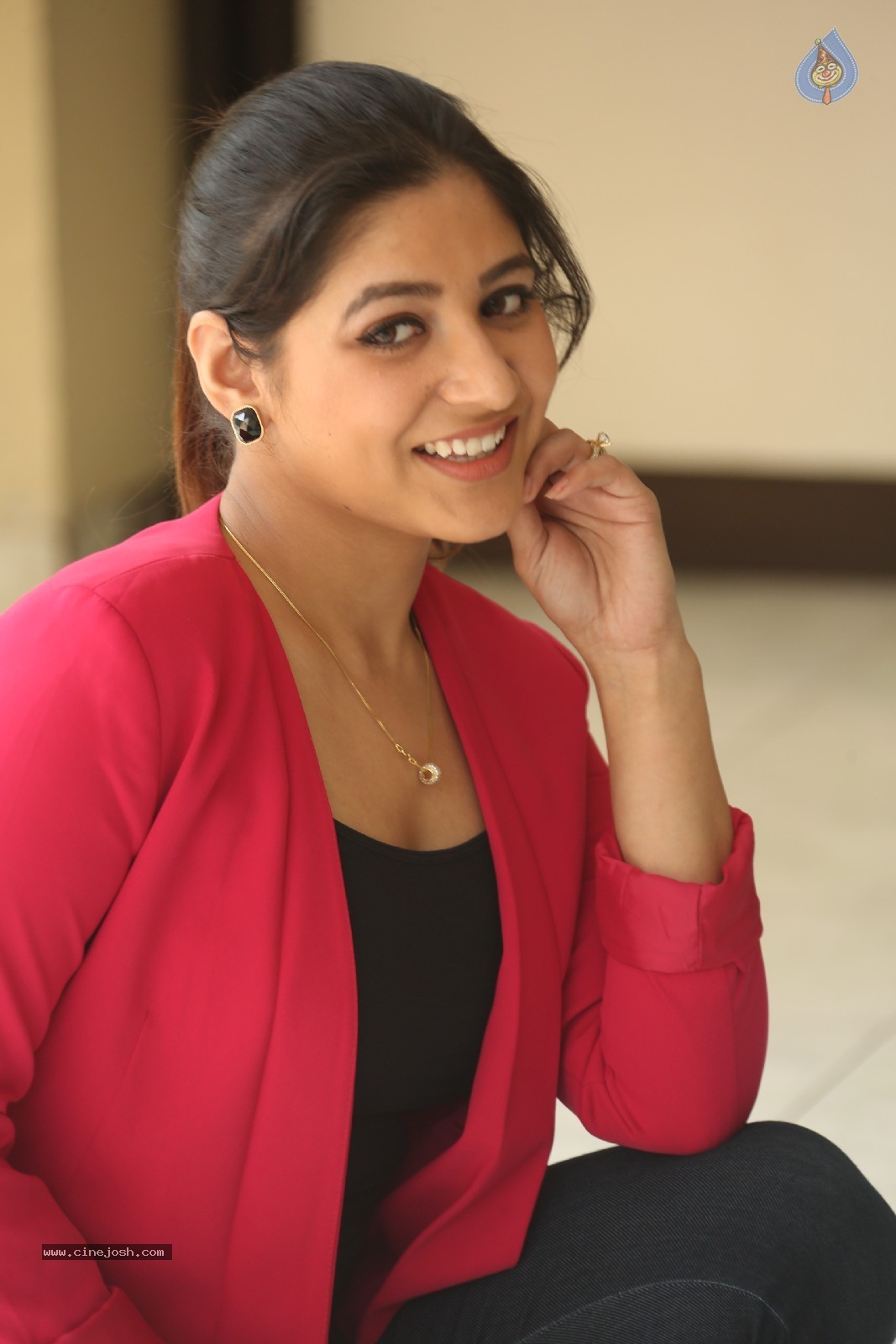 Prabhjeet Kaur New Stills - 28 / 60 photos