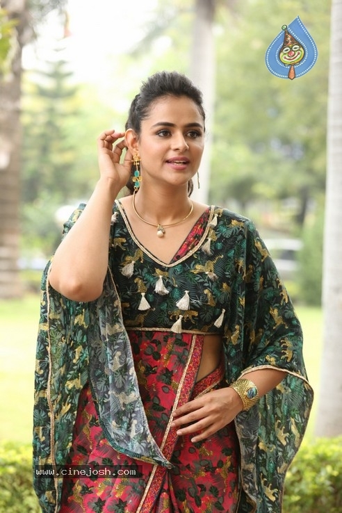 Prachi Tehlan Stills - 25 / 35 photos