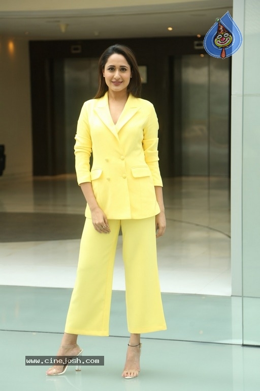 Pragya Jaiswal Photos - 8 / 35 photos