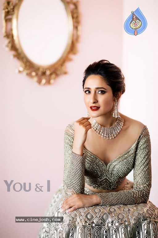 Pragya Jaiswal Photos - 7 / 12 photos