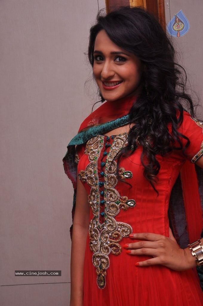 Pragya New Stills - 6 / 45 photos