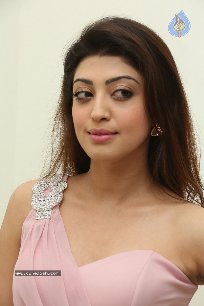 Praneetha Latest Stills - 19 / 50 photos