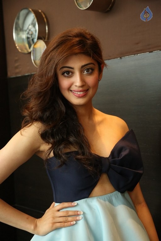 Pranitha Latest Photos - 47 / 60 photos