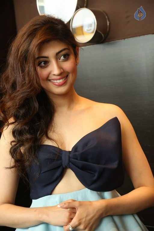 Pranitha Latest Photos - 57 / 60 photos