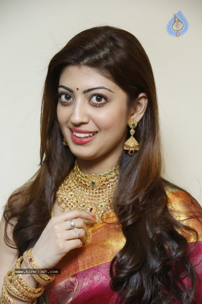 Pranitha Latest Pics - 6 / 82 photos