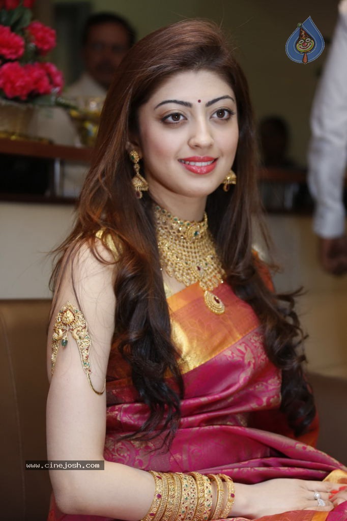 Pranitha Latest Pics - 24 / 82 photos