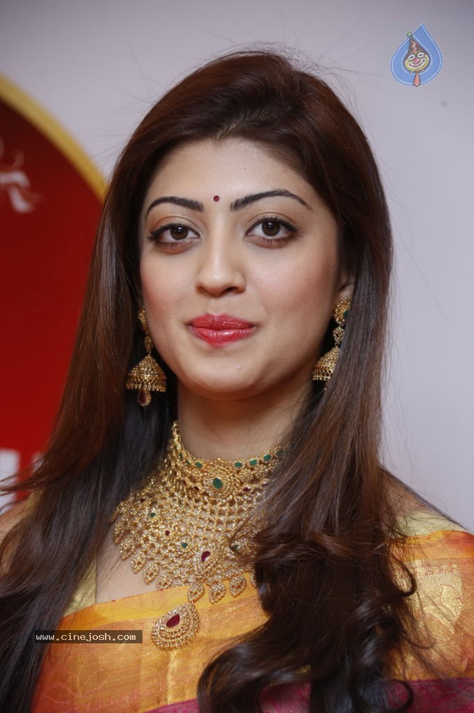 Pranitha Latest Pics - 25 / 82 photos