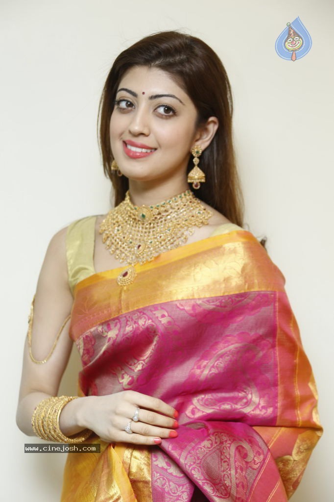 Pranitha Latest Pics - 33 / 82 photos