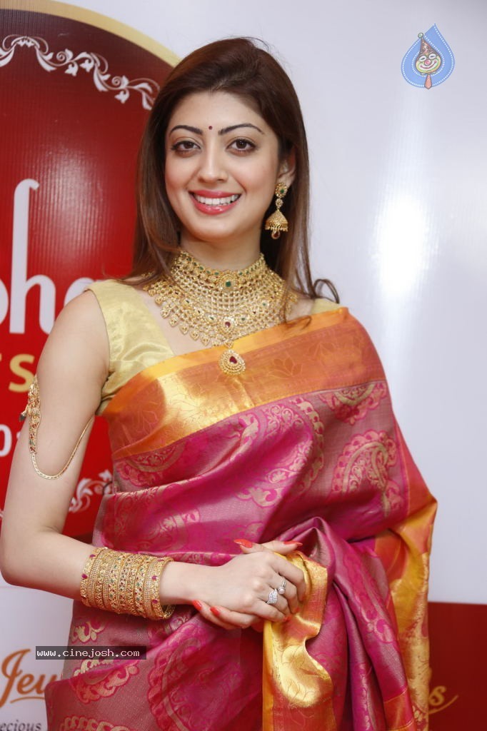 Pranitha Latest Pics - 52 / 82 photos